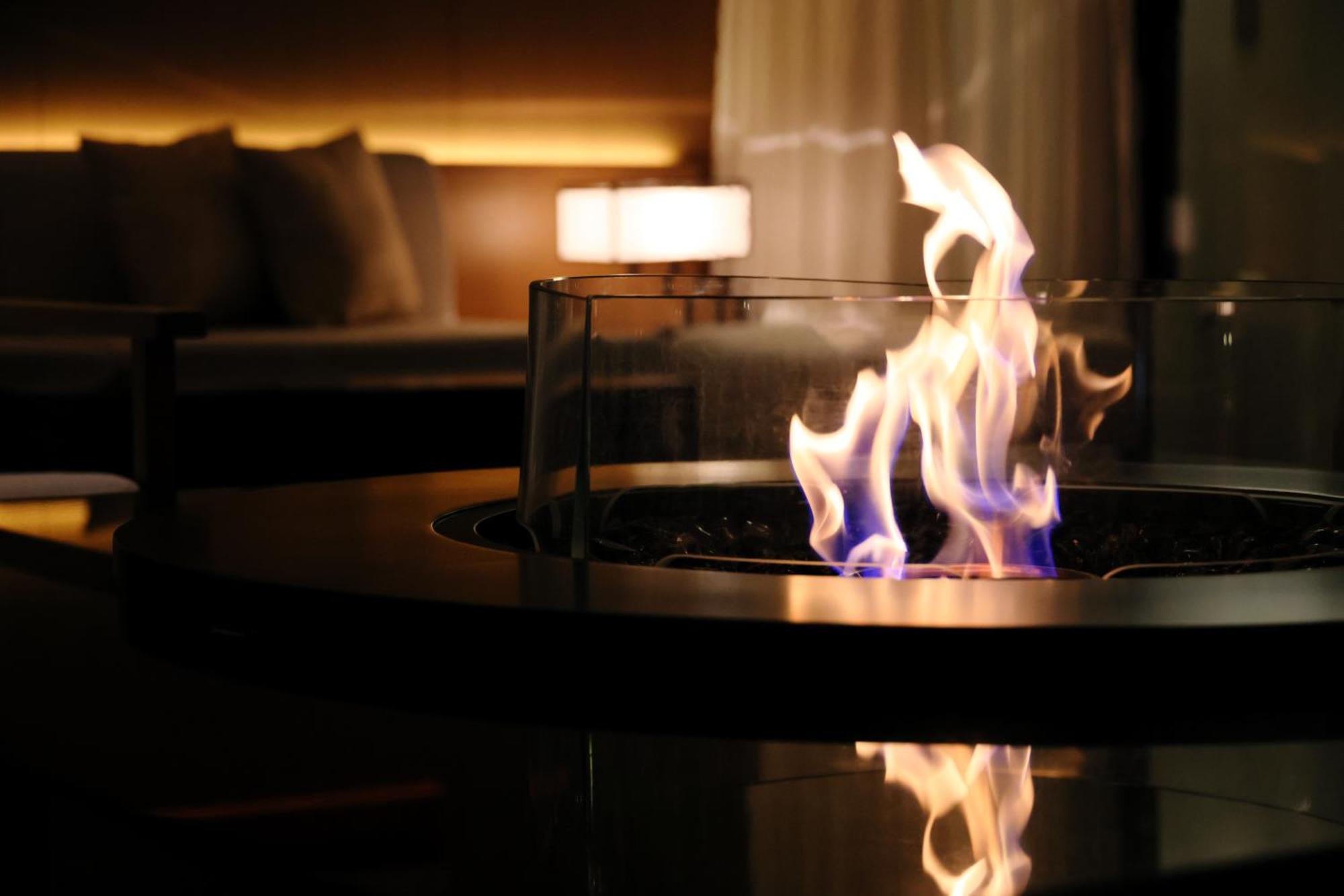 The Royal Park Hotel Iconic Kiotó Kültér fotó A bioethanol fireplace